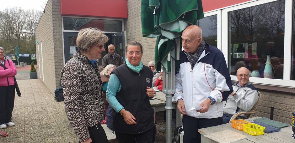 Rackettrekken Iedere woensdag-morgen en avond